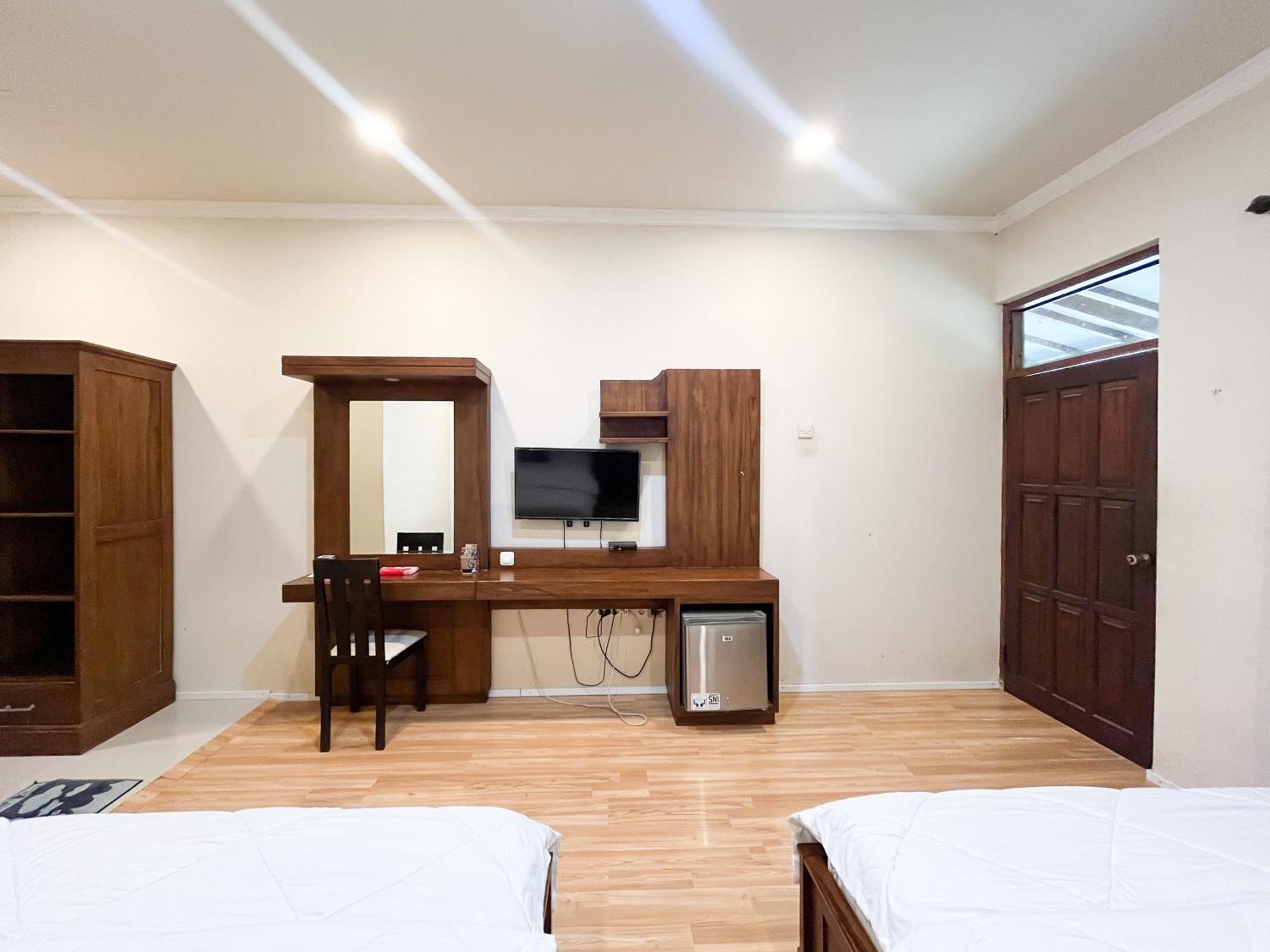Urbanview Hotel Kumala Banyuwangi By Reddoorz Eksteriør billede
